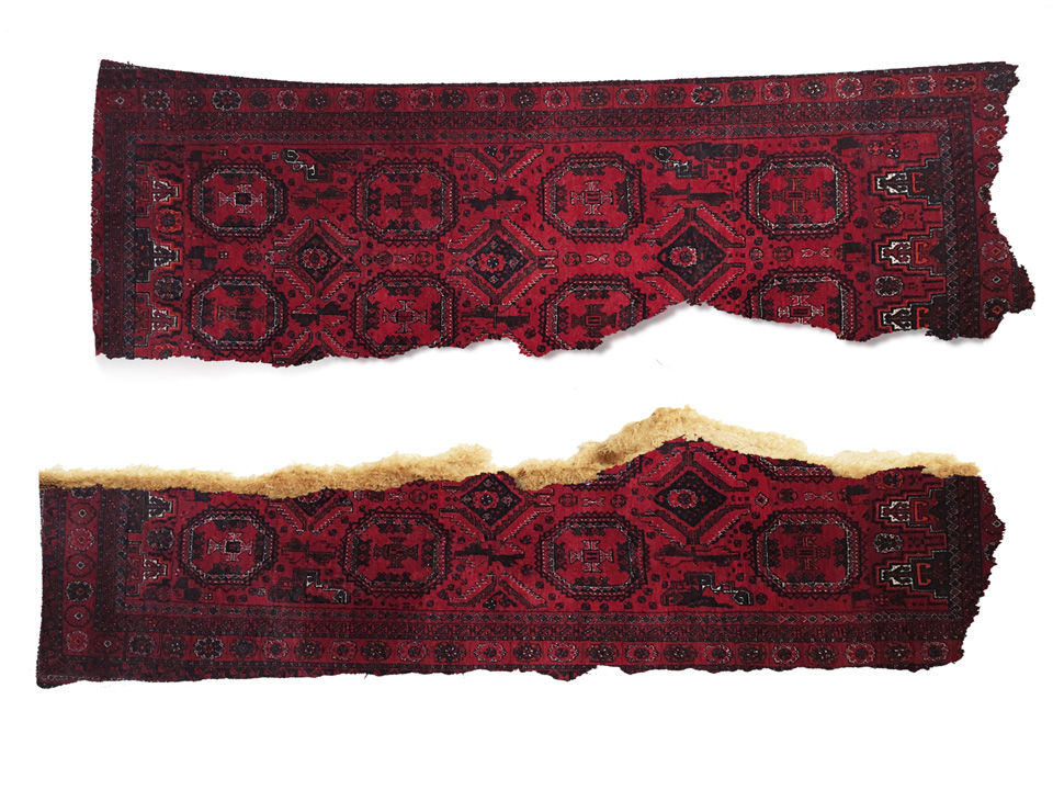 Noemi_Kiss_Gerissener_Teppich